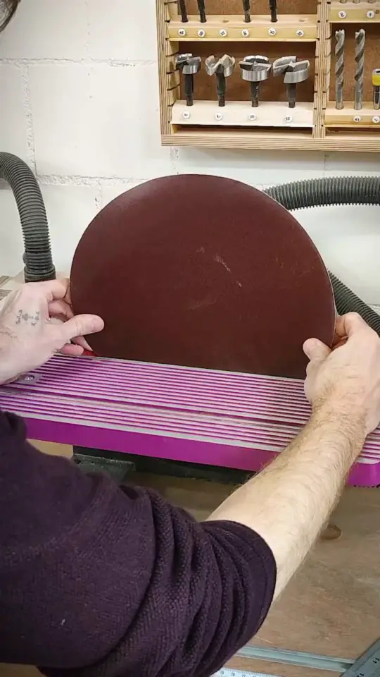 disc-sander-vs-belt-sander-differences-pros-cons